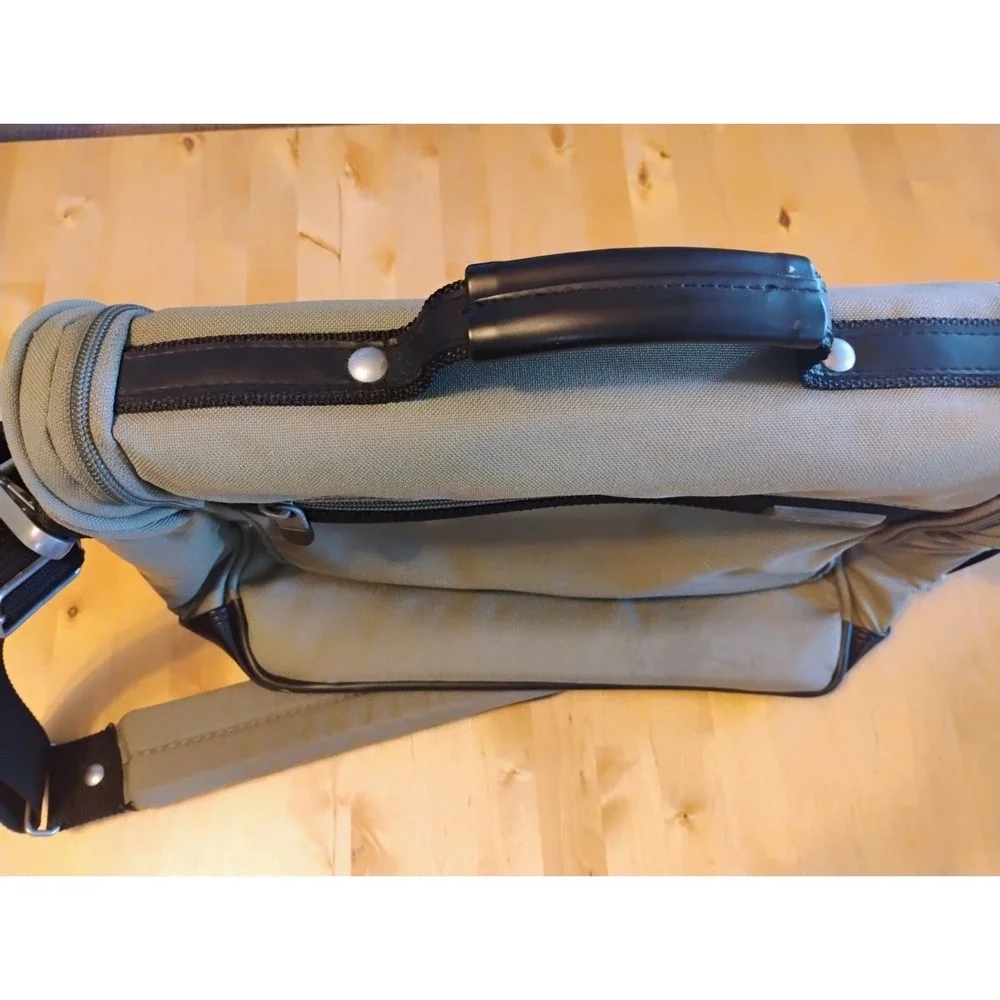 Briggs & Riley Bag Travelware Weekender Olive Green Canvas Duffel Carry-on